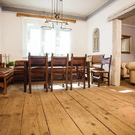 Villa 603 Hukvaldy